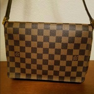 Authentic Louis Vuitton!